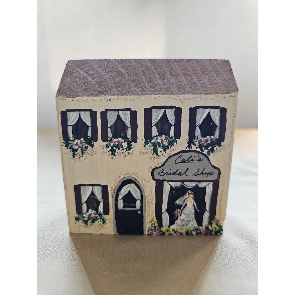 Chunky Wooden House Cali's Bridal Shop Folk Art Shelf Decor Cindy Lepperd 1996